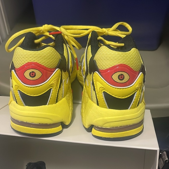 Bad Bunny Adidas - Picture 4 of 7